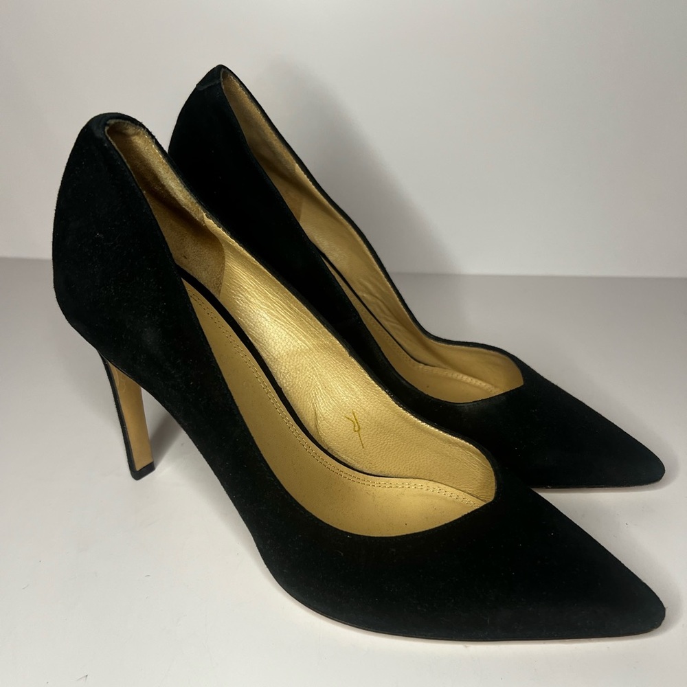 Daphnee Noir Pump - Picture 2 of 7
